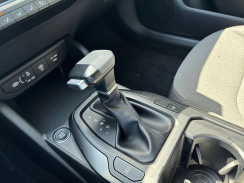 Used 2025 Kia K4 FWD image 36