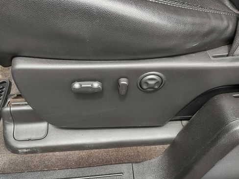 Used 2013 Chevrolet Silverado 1500 LTZ AWD/4WD image 12