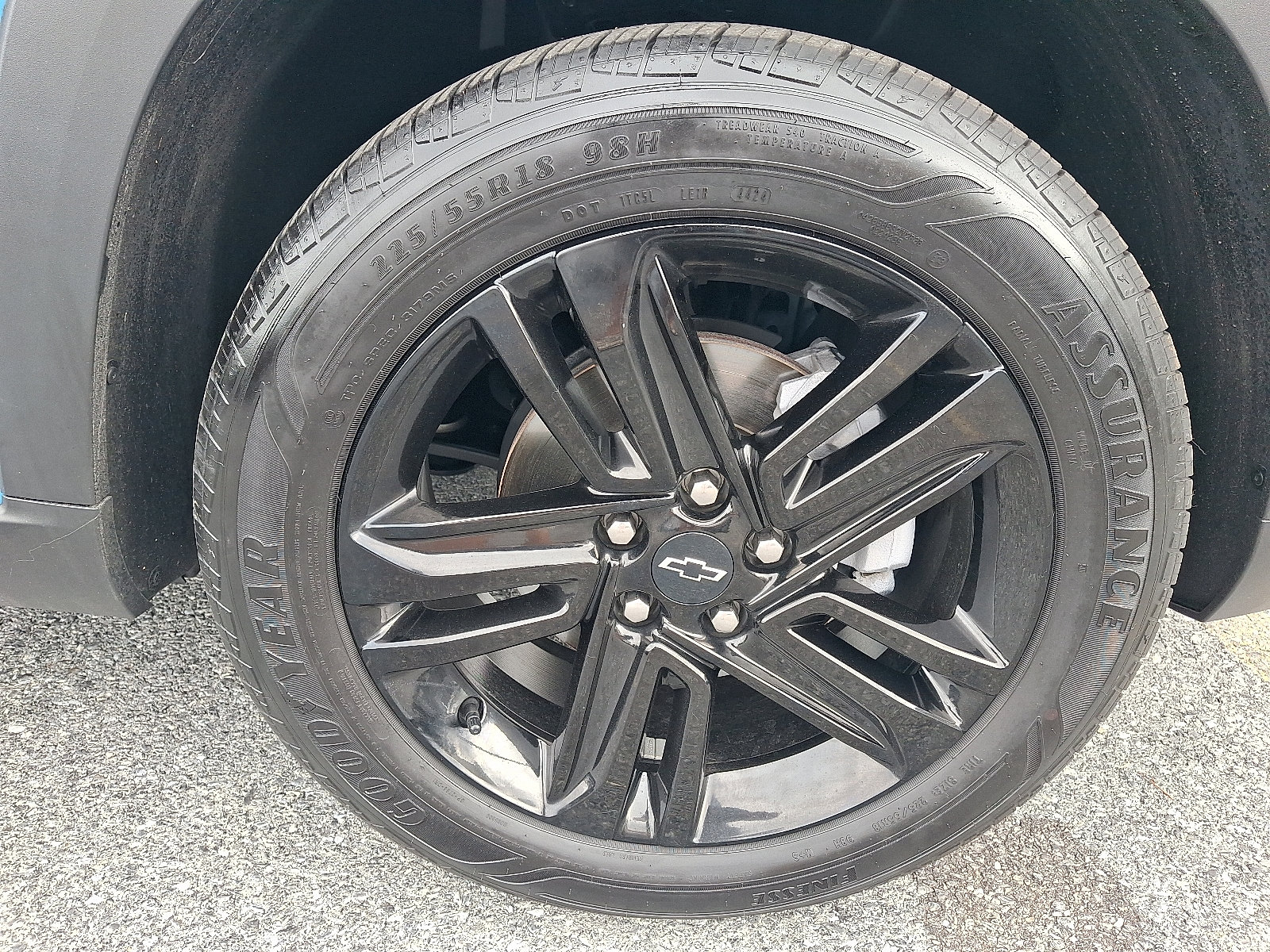 Used 2025 Chevrolet Trax ACTIV FWD image 9