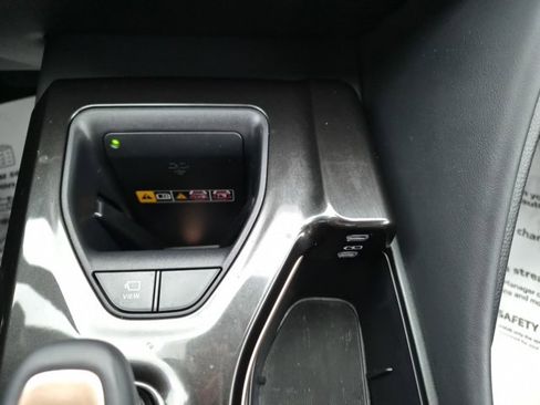 Used 2025 Toyota Crown Signia w/ Advanced Technology Package image 26