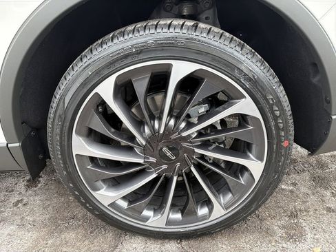 New 2026 Lincoln Aviator Reserve image 13