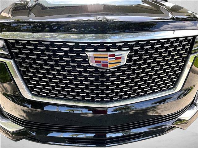 Certified 2024 Cadillac Escalade Premium Luxury AWD/4WD image 29