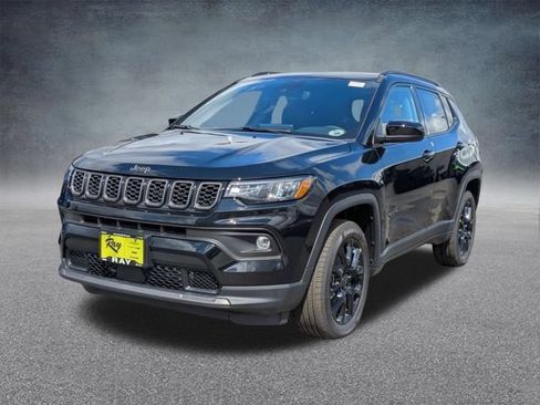 New 2026 Jeep Compass Latitude w/ Sun and Sound Group AWD/4WD image 10