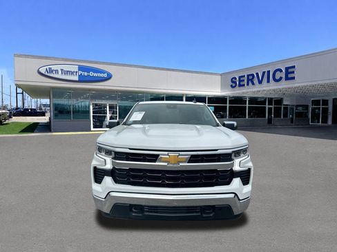 Used 2025 Chevrolet Silverado 1500 LT AWD/4WD image 2