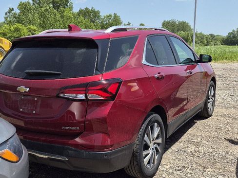 Used 2023 Chevrolet Equinox Premier FWD image 3