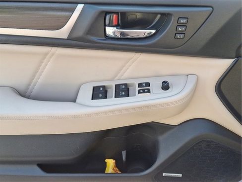 Used 2018 Subaru Legacy 2.5i Limited image 12