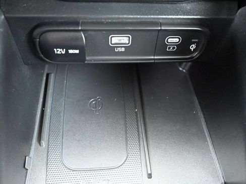 Used 2025 Kia Telluride S FWD image 13