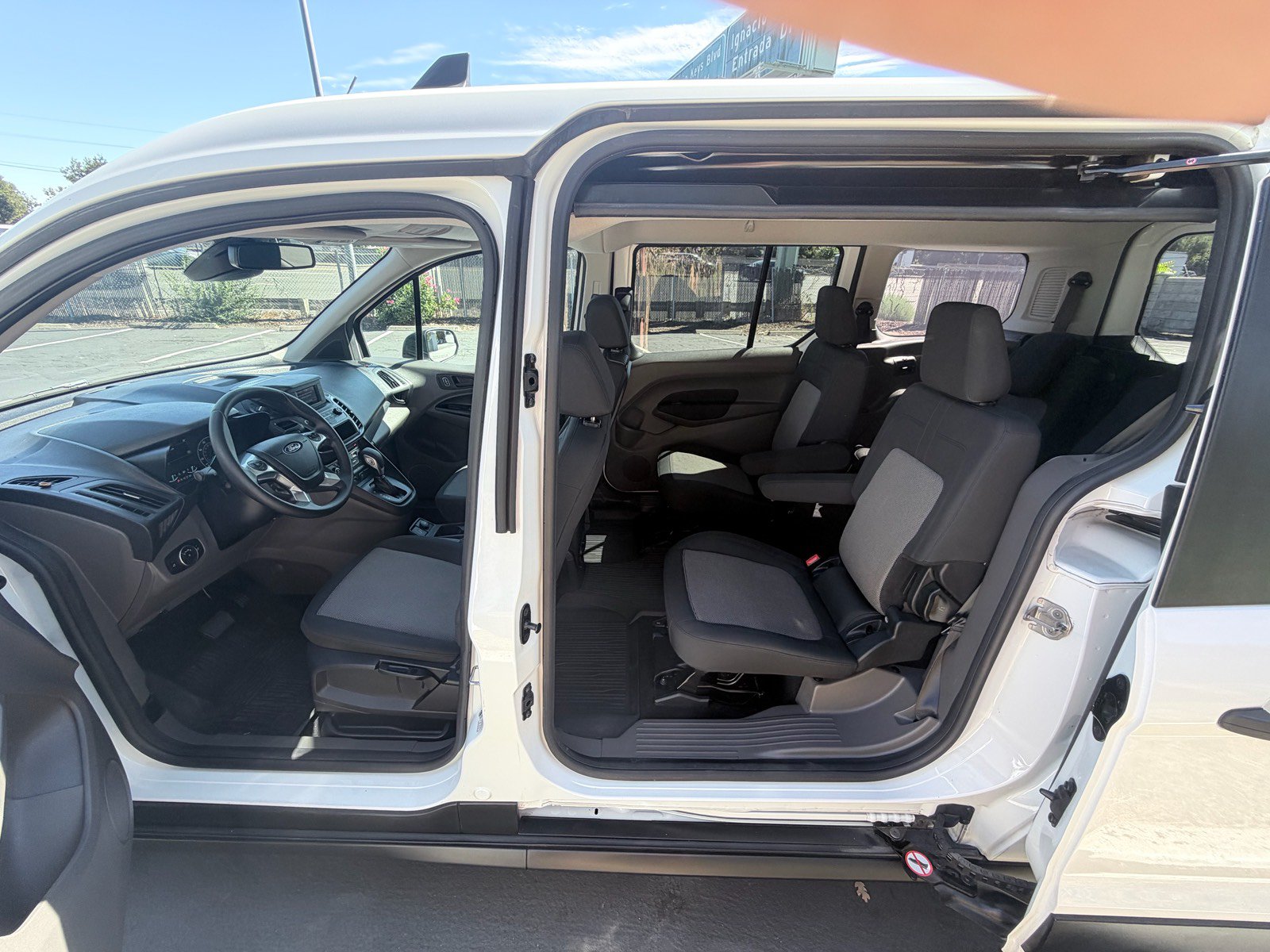 Used 2022 Ford Transit Connect XL FWD image 18
