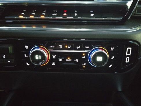 Used 2022 GMC Sierra 1500 SLT w/ SLT Premium Plus Package image 20