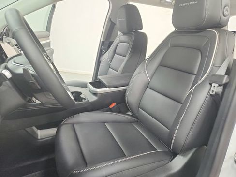 New 2026 GMC Terrain Denali AWD/4WD image 19