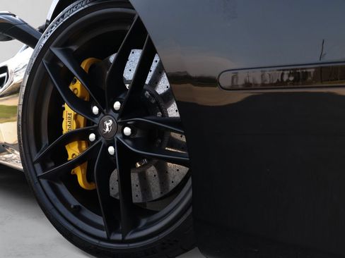 Used 2016 Ferrari 488 Spider RWD image 8