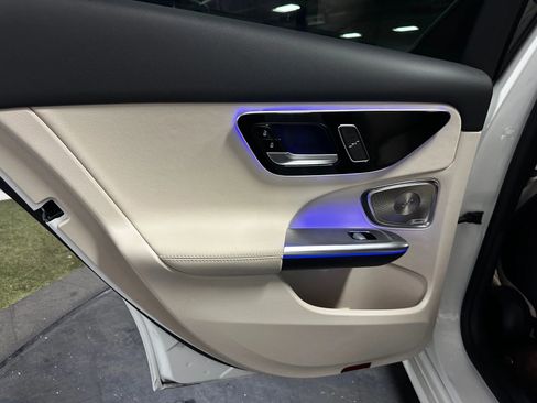 Used 2023 Mercedes-Benz C 300 Sedan image 19