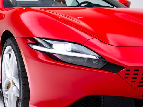 Used 2025 Ferrari Roma Spider image 43