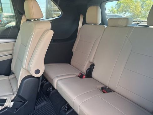 New 2026 Buick Enclave Preferred w/ Power Package image 4