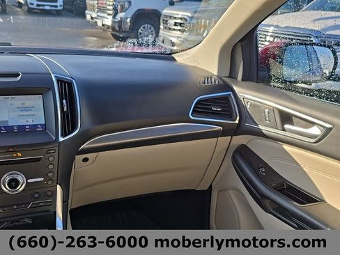 Used 2019 Ford Edge Titanium w/ Equipment Group 301A image 19