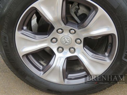 Used 2019 RAM 1500 Laramie image 10