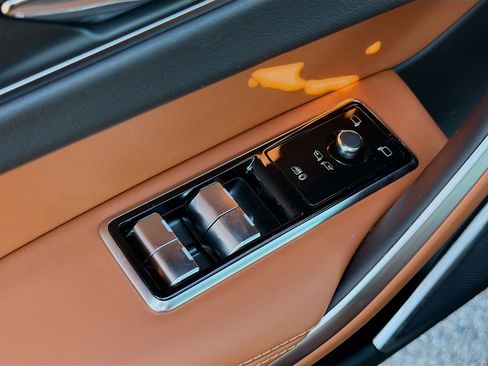 New 2026 Jaguar F-PACE R-Dynamic S image 23