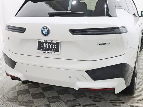 Used 2023 BMW iX xDrive50 w/ Premium Package image 13
