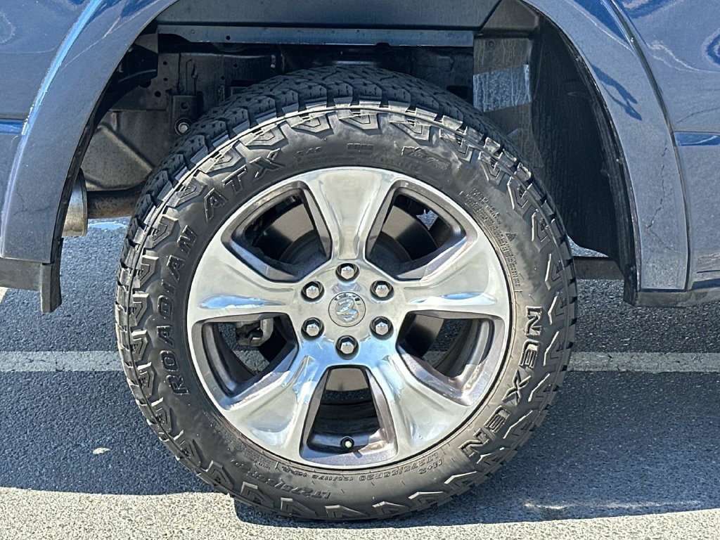 Used 2020 RAM 1500 Laramie AWD/4WD image 9
