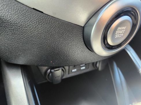 Used 2017 Hyundai Veloster Value Edition FWD image 15