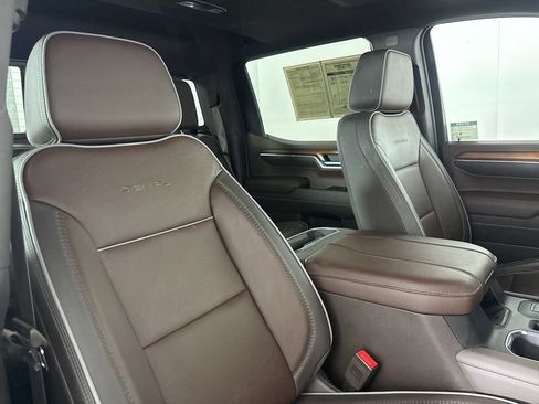 Used 2023 GMC Sierra 1500 Denali w/ Denali Reserve Package AWD/4WD image 27