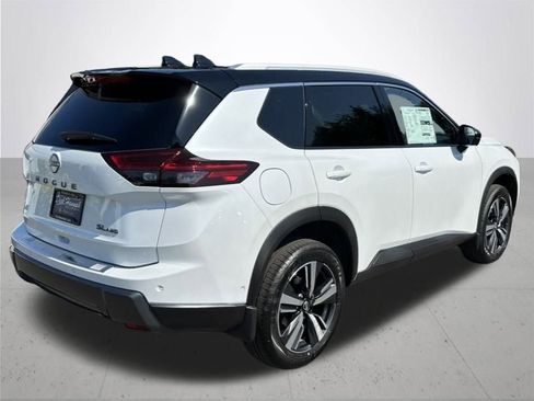 New 2025 Nissan Rogue SL w/ Tech Package image 7