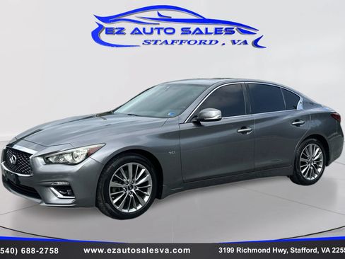 Used 2018 INFINITI Q50 Luxe w/ Essential Package (3.0T Luxe) AWD/4WD image 9