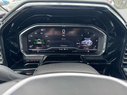 Used 2025 GMC Sierra 1500 SLT image 24