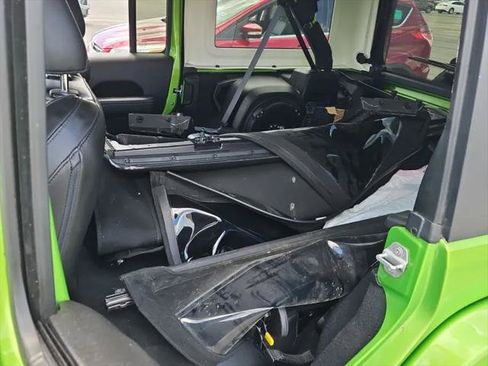 Used 2020 Jeep Wrangler Unlimited Sahara AWD/4WD image 14