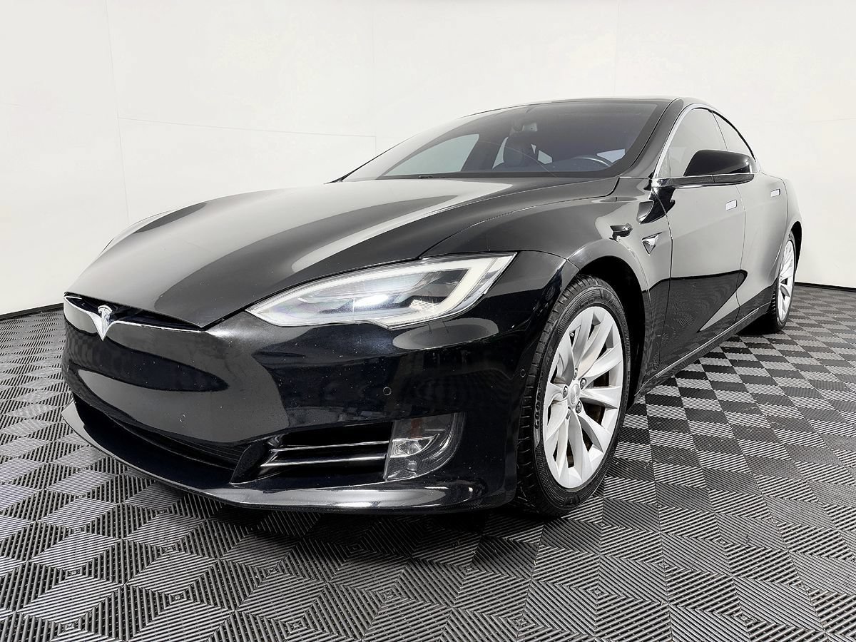 Used 2020 Tesla Model S Long Range Plus AWD/4WD image 3