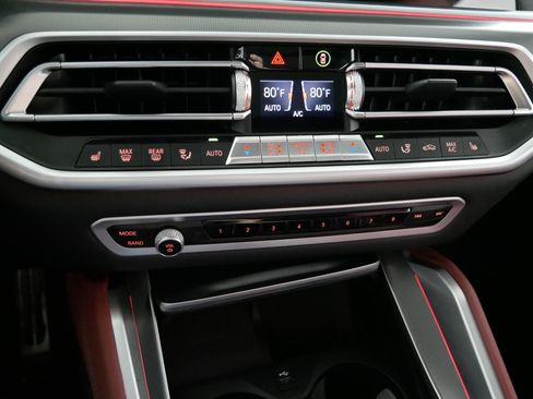 Used 2022 BMW X6 xDrive40i w/ M Sport Package image 23