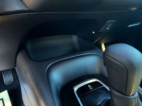 Used 2025 Toyota Corolla LE image 17