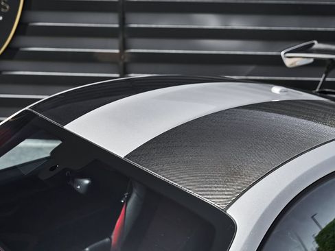 Used 2019 Porsche 911 GT2 RS RWD image 11