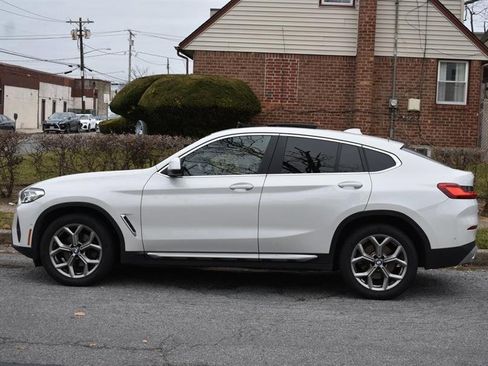 Used 2024 BMW X4 xDrive30i image 5