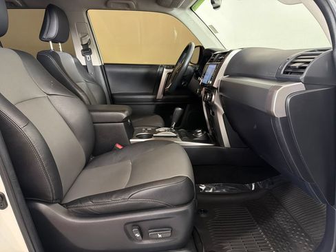 Used 2022 Toyota 4Runner SR5 Premium w/ TRD Black Wheel Package (TMS) AWD/4WD image 21