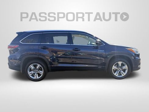 Used 2016 Toyota Highlander Limited image 9
