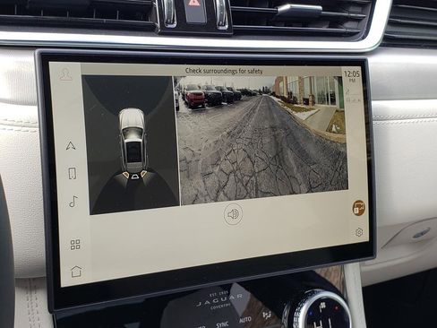 New 2025 Jaguar F-PACE R-Dynamic S image 24