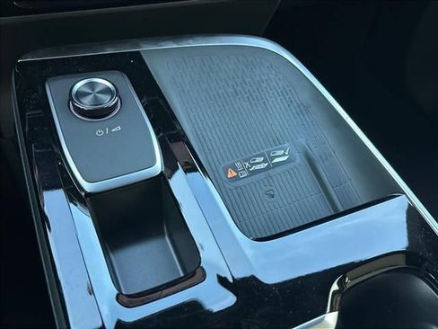 New 2026 Buick Enclave Preferred w/ Power Package FWD image 35