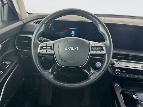 Used 2025 Kia Telluride S image 18