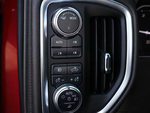 Used 2023 GMC Sierra 2500 Denali image 13