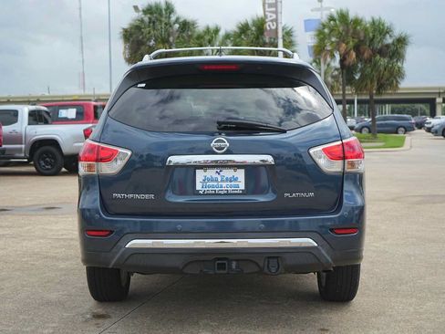 Used 2013 Nissan Pathfinder Platinum w/ Platinum Premium Pkg FWD image 5