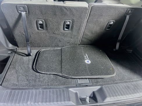 Used 2023 Honda Pilot LX image 23