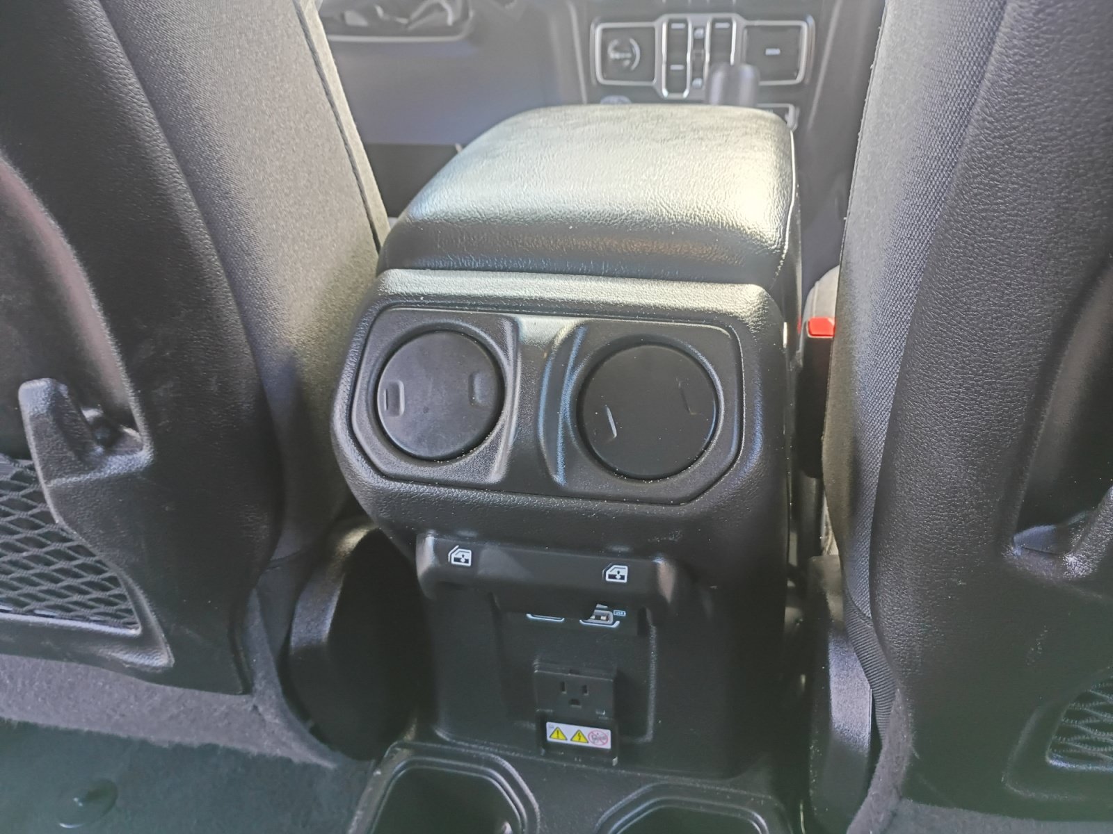 Used 2026 Jeep Gladiator Rubicon w/ Steel Power Dome Hood Package AWD/4WD image 32