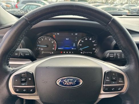 Used 2022 Ford Explorer XLT w/ Class IV Trailer Tow Package image 24