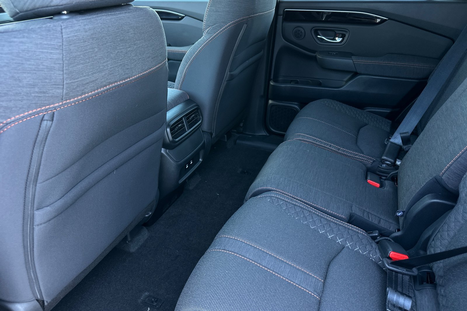New 2026 Honda Pilot Sport image 13