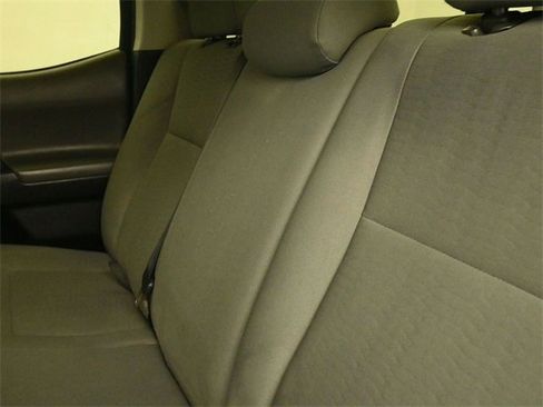 Used 2018 Toyota Tacoma SR image 11