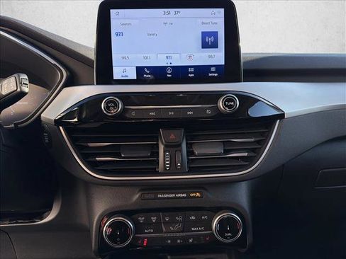 Used 2022 Ford Escape SEL w/ Technology Package image 19