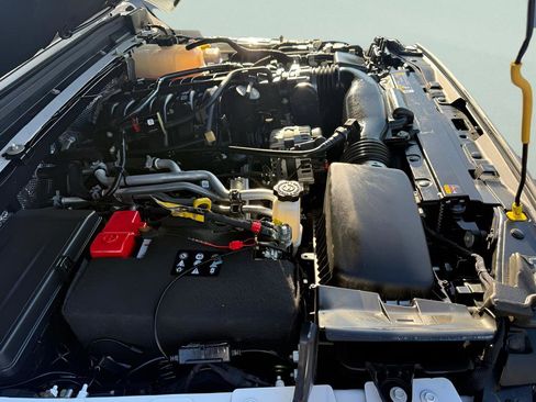 Used 2024 Jeep Wrangler Sahara w/ Safety Group image 36