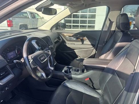 Used 2019 GMC Terrain Denali w/ Advanced Safety Package image 10