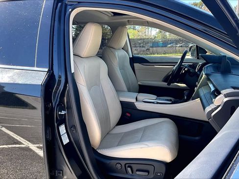 Used 2022 Lexus RX 450hL Luxury w/ Cold Area Package (CT) image 18